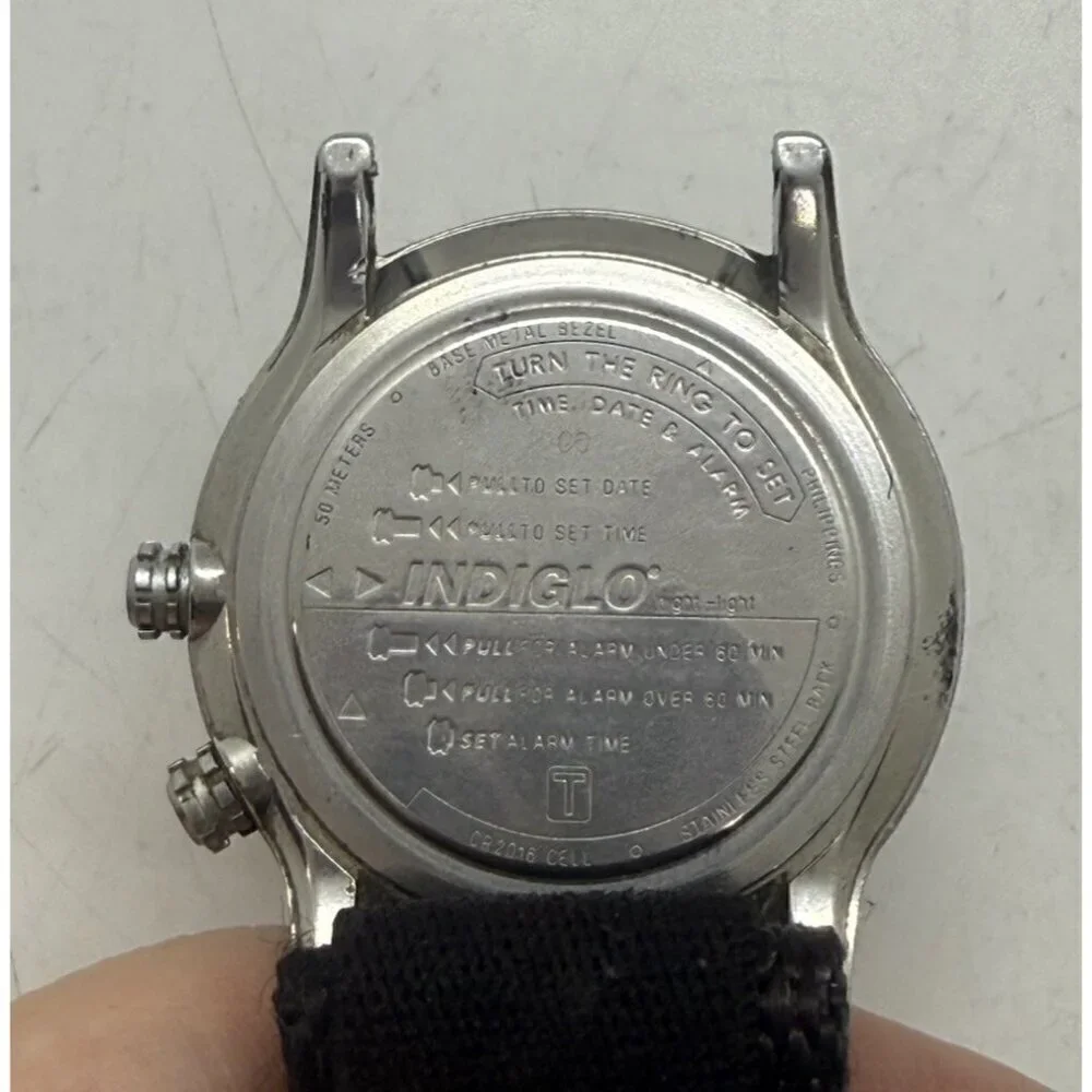Vtg TIMEX Men Reef Gear Indiglo Alarm Analog Blue Dial Date Quartz Watch WR 50M